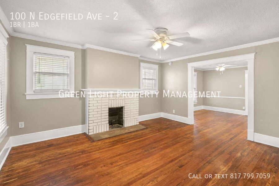 Apartment for rent at 100 N Edgefield Ave #2, Dallas, TX 75208