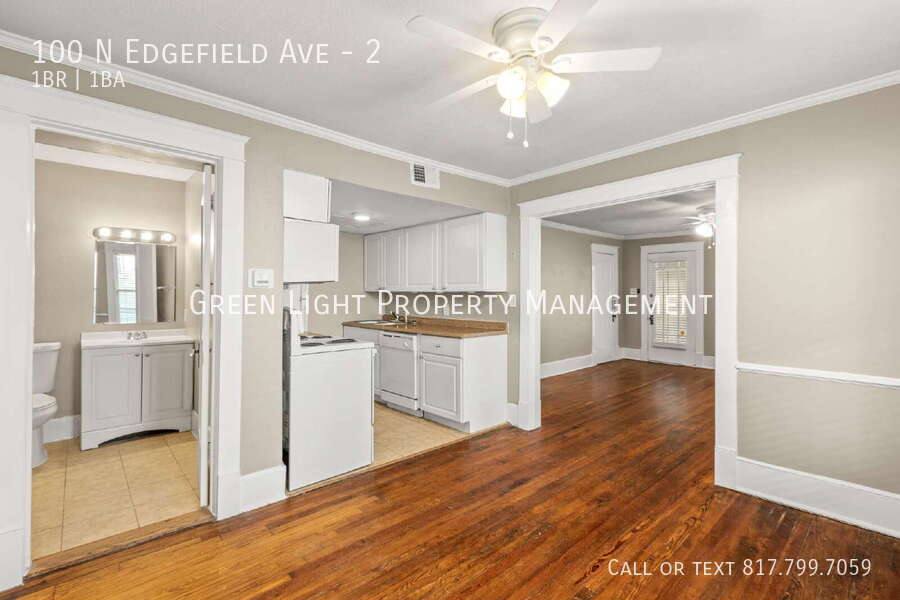 Apartment for rent at 100 N Edgefield Ave #2, Dallas, TX 75208
