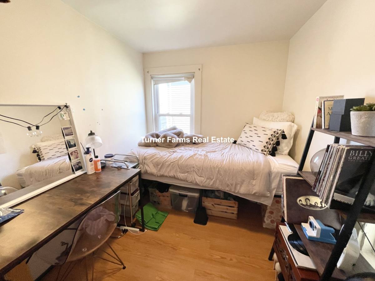 Apartment for rent at 2 Shepherd Ave #2, Boston, MA 02115