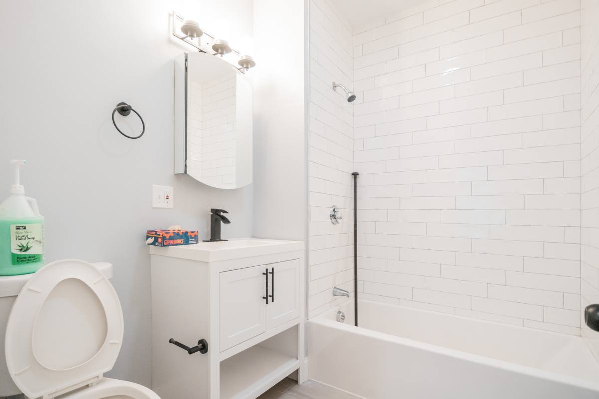 Apartment for rent at 344 Saratoga St #1, East Boston, MA 02128