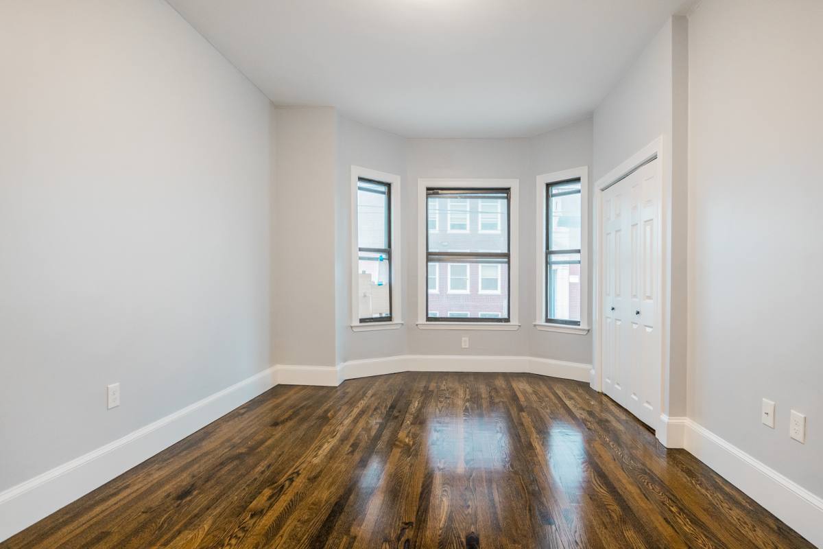 Apartment for rent at 344 Saratoga St #1, East Boston, MA 02128