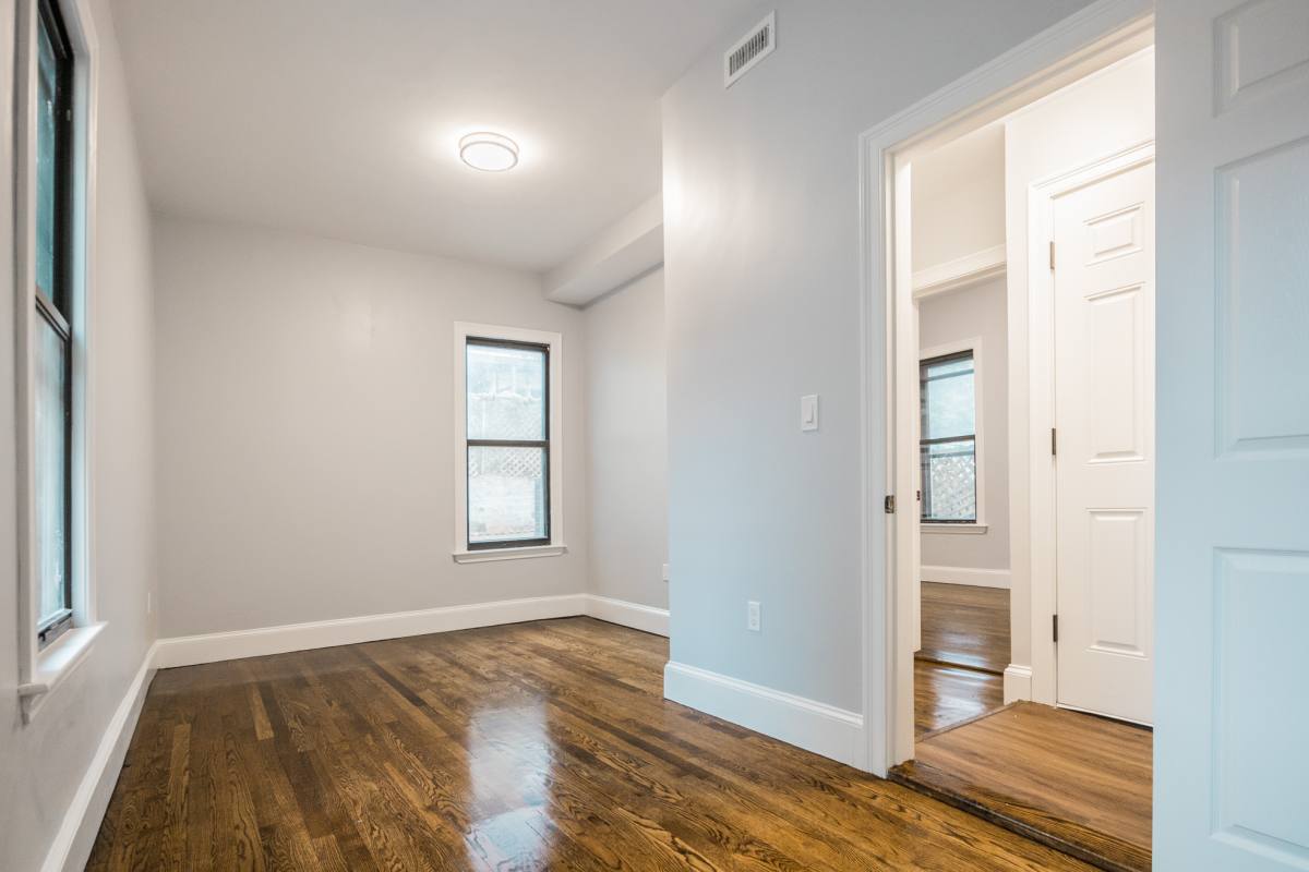 Apartment for rent at 344 Saratoga St #1, East Boston, MA 02128