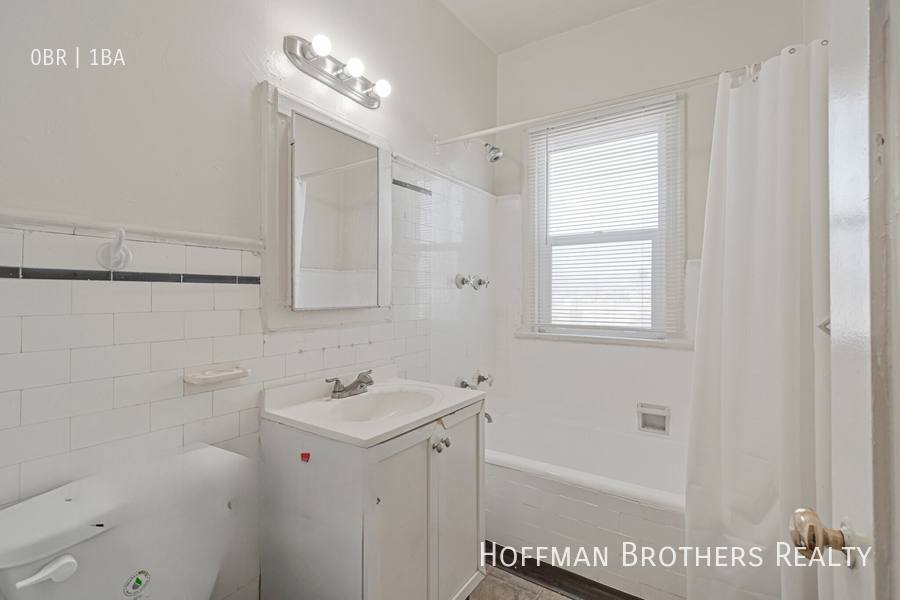 Apartment for rent at 3918 Beverly Blvd #507, Los Angeles, CA 90004