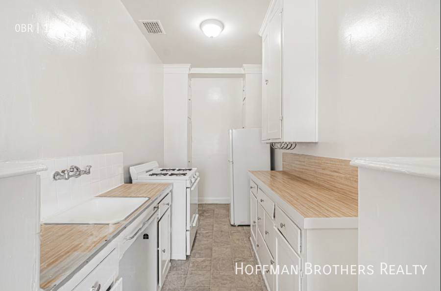 Apartment for rent at 3918 Beverly Blvd #507, Los Angeles, CA 90004