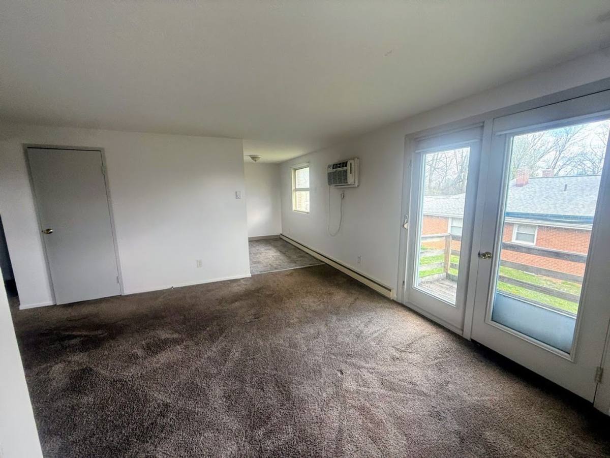 Apartment for rent at 4721 20th St NW, Canton, OH 44708