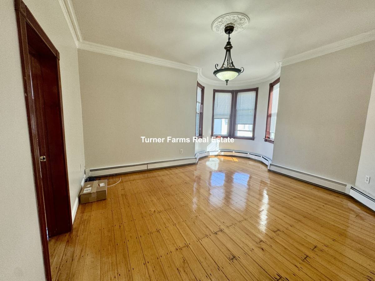 Apartment for rent at 17-19 Monmouth St #2, East Boston, MA 02128
