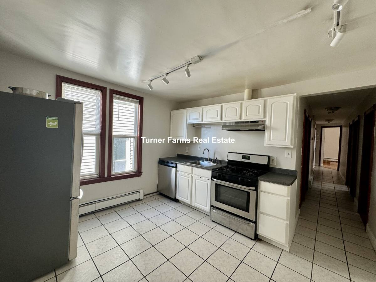Apartment for rent at 17-19 Monmouth St #2, East Boston, MA 02128