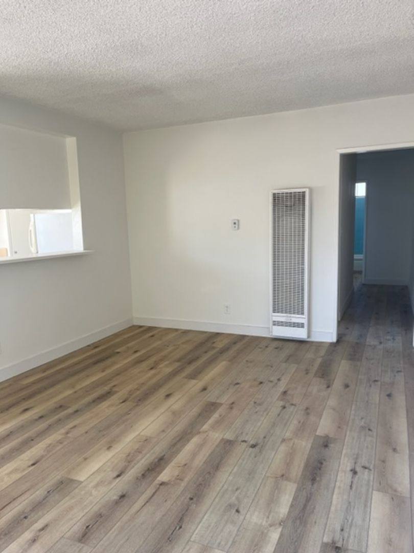 Apartment for rent at 12708 Pacific Ave, Los Angeles, CA 90066
