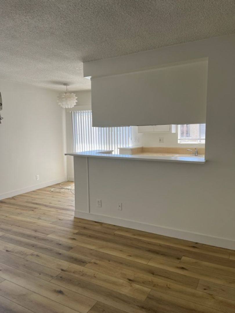 Apartment for rent at 12708 Pacific Ave, Los Angeles, CA 90066