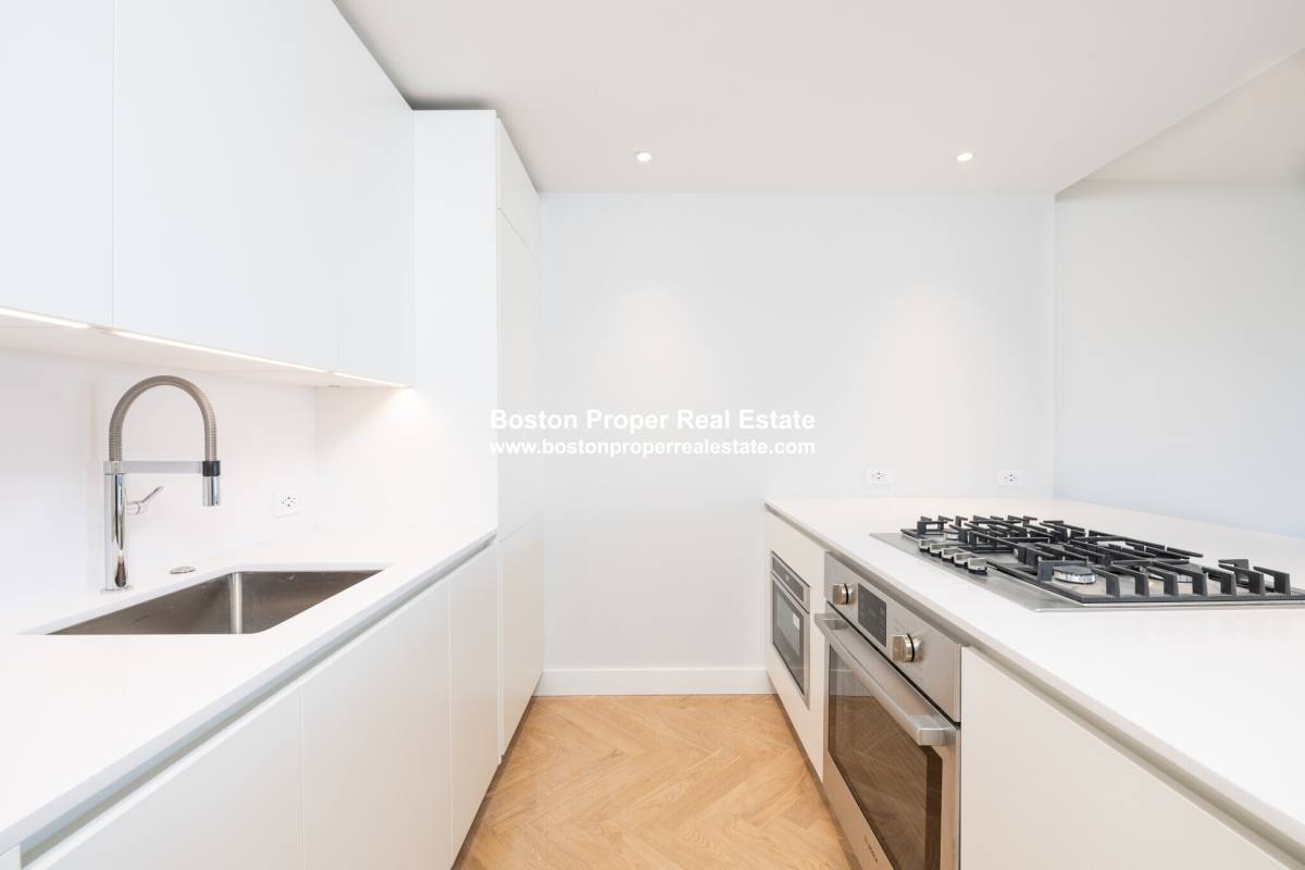 Apartment for rent at 12 Commonwealth Ave #504, Boston, MA 02116