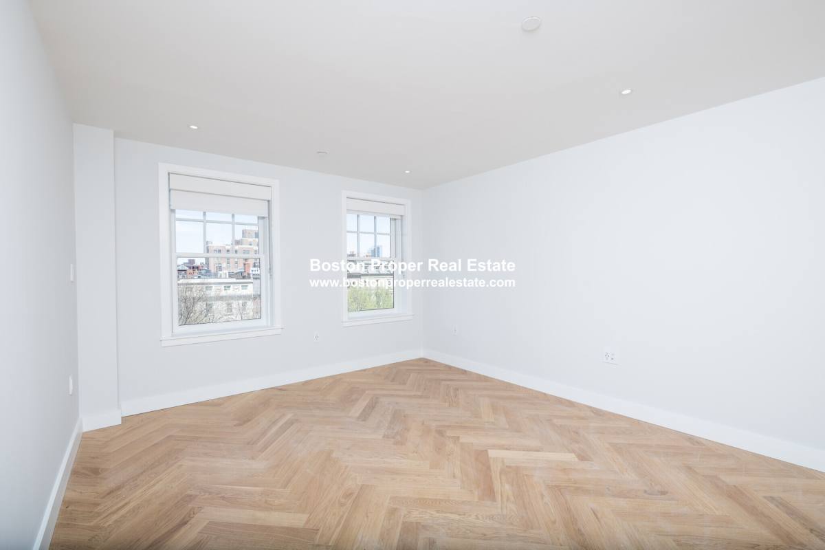 Apartment for rent at 12 Commonwealth Ave #504, Boston, MA 02116