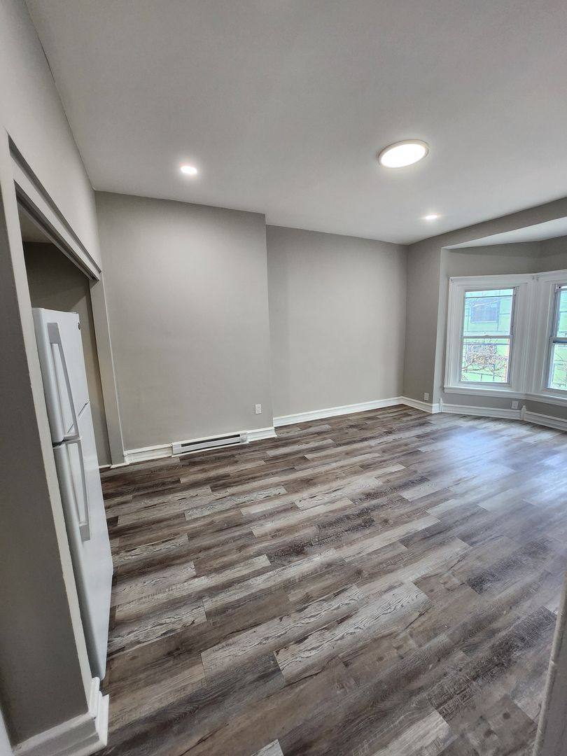 Apartment for rent at 818 W Walnut St, Allentown, PA 18102