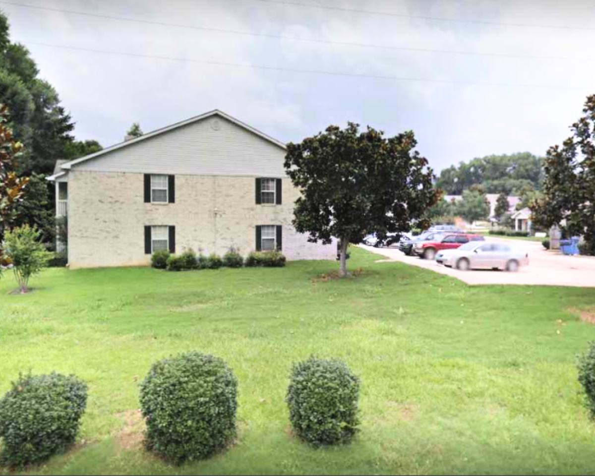 Apartment for rent at 495 Perdue Place, Greenville, AL 36037