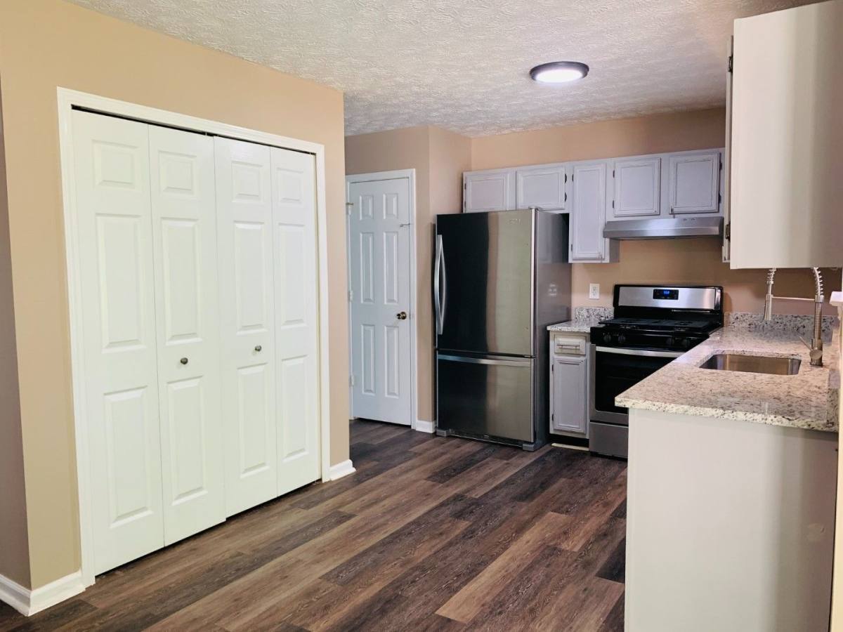 House for rent at 30 Standing Rock Rd, Senoia, GA 30276