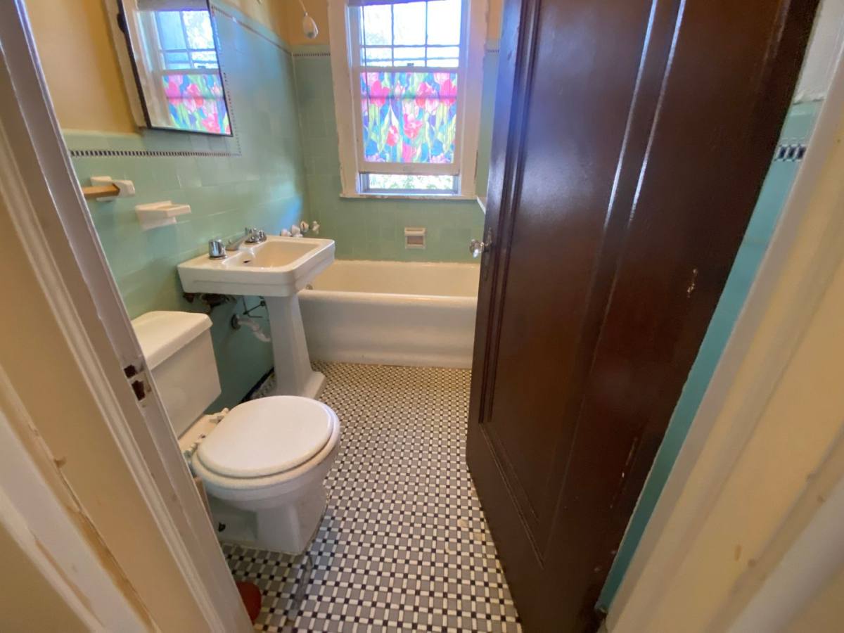 Apartment for rent at 3200 Garfield Ave S, Minneapolis, MN 55408