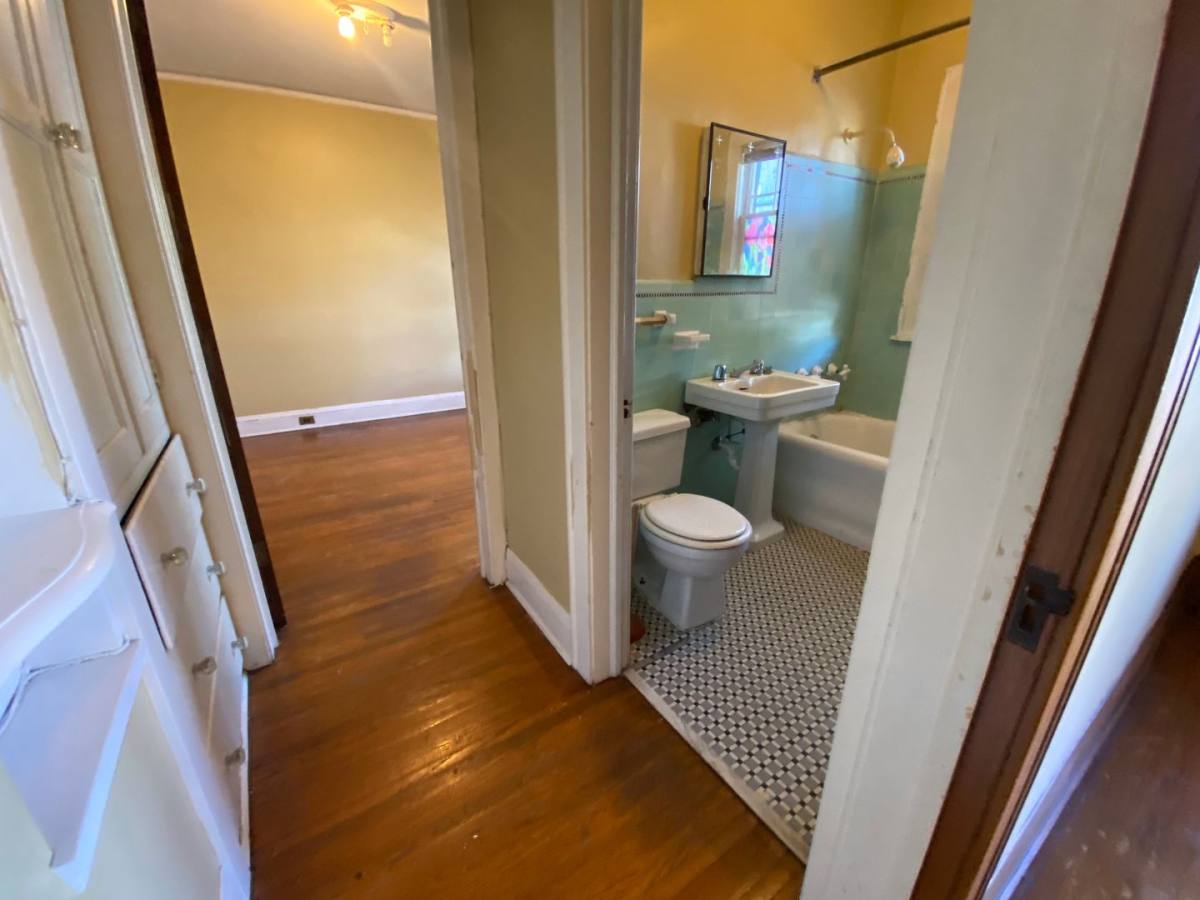 Apartment for rent at 3200 Garfield Ave S, Minneapolis, MN 55408