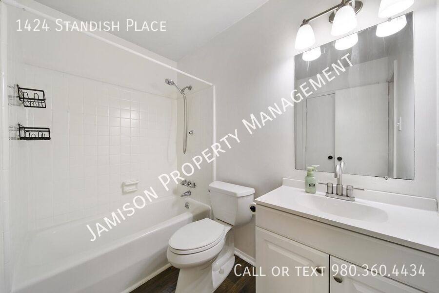 House for rent at 1424 Standish Place, Charlotte, NC 28216