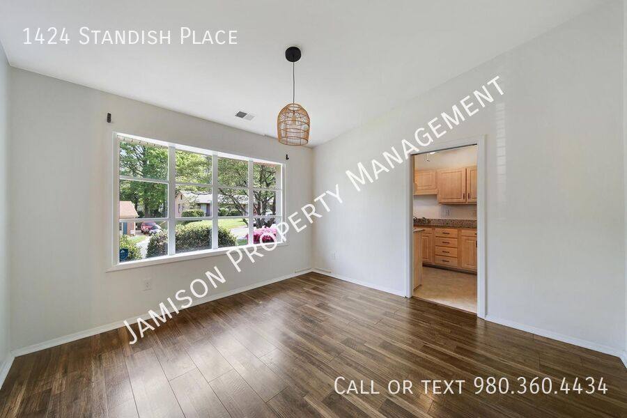 House for rent at 1424 Standish Place, Charlotte, NC 28216