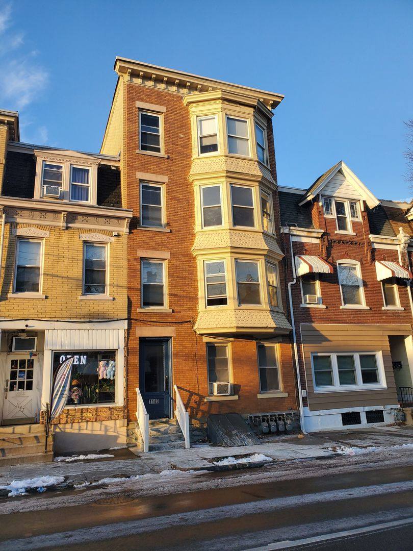 Apartment for rent at 113-115 N 12th & 1145 W Linden St, Allentown, PA 18102