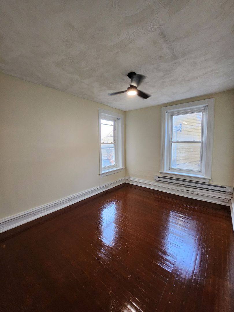 Apartment for rent at 113-115 N 12th & 1145 W Linden St, Allentown, PA 18102