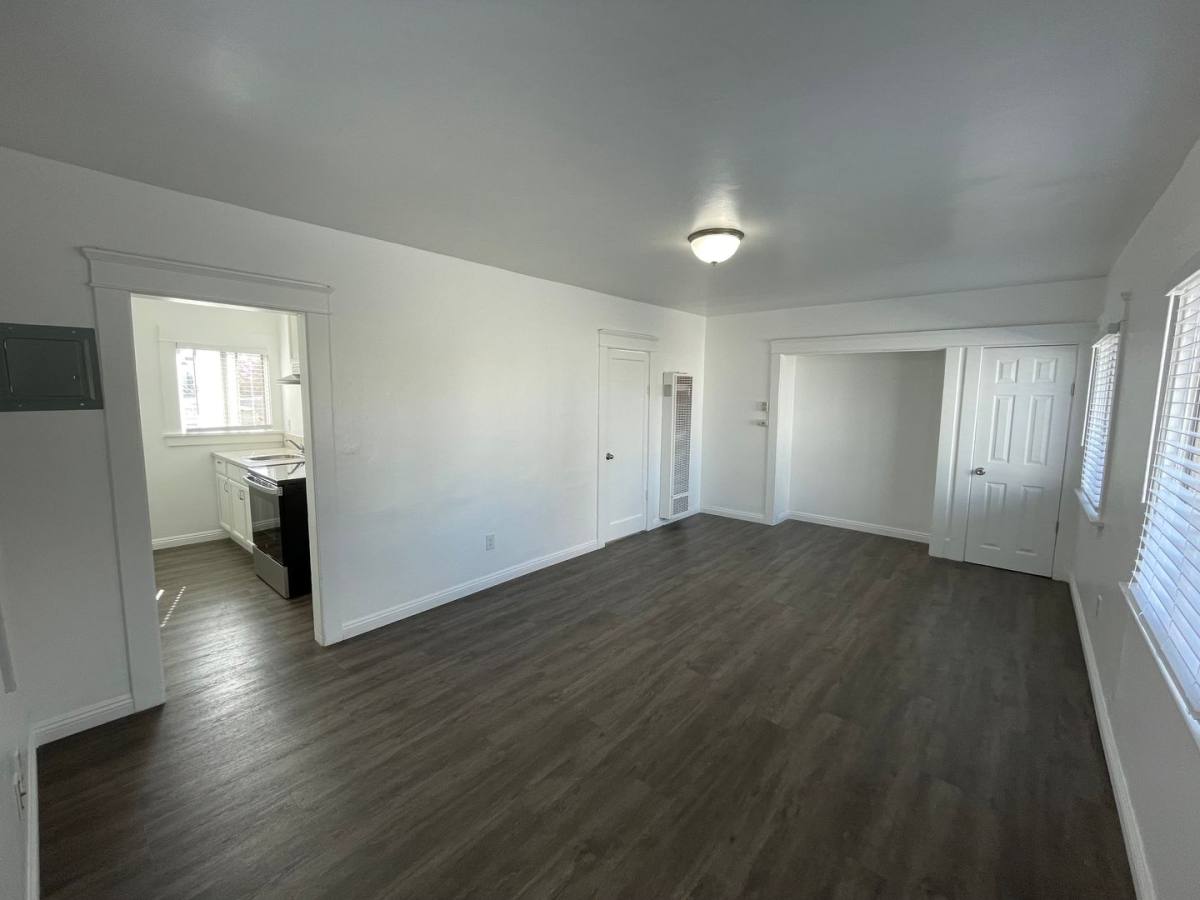 Apartment for rent at 636 Lime Ave, Long Beach, CA 90802