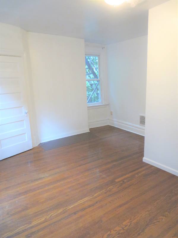 Apartment for rent at 5706 Darlington Rd - 2nd Floor, Pittsburgh, PA 15217