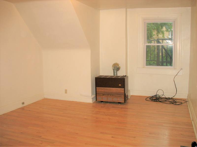 Apartment for rent at 5706 Darlington Rd - 3rd Floor, Pittsburgh, PA 15217