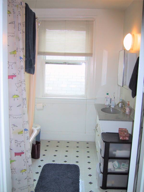 Apartment for rent at 5706 Darlington Rd - 3rd Floor, Pittsburgh, PA 15217