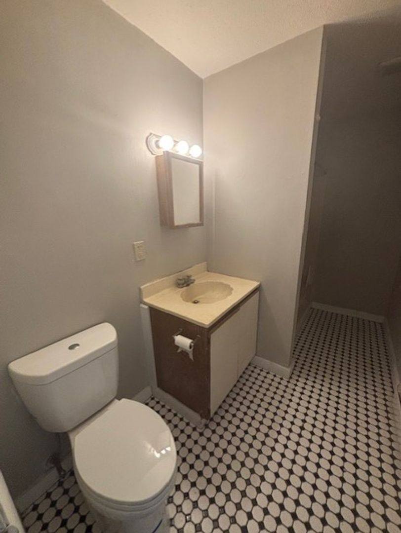 Apartment for rent at 736 High St, Holyoke, MA 01040