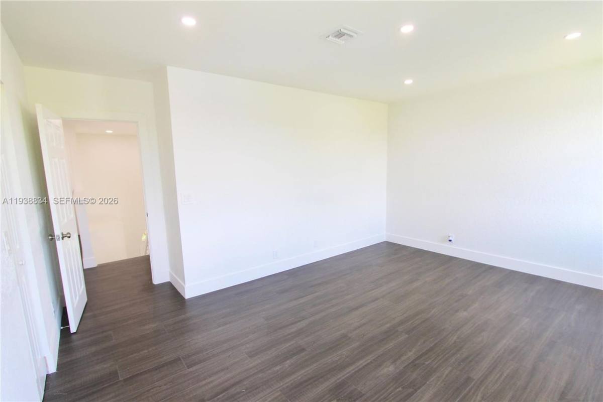House for rent at 239 NW 107th Ave, Hollywood, FL 33026