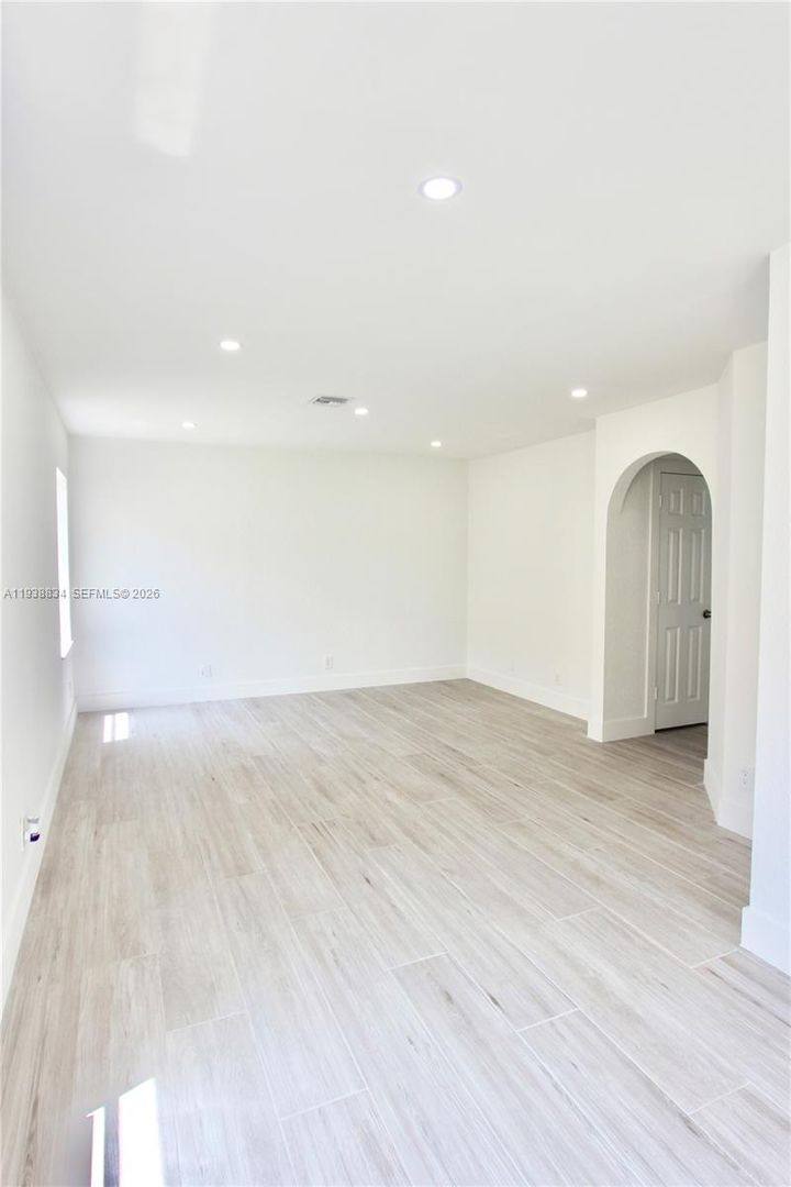 House for rent at 239 NW 107th Ave, Hollywood, FL 33026