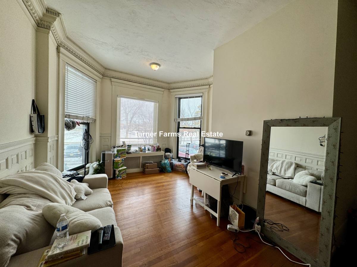 Apartment for rent at 27 Bay State 2R #2R, Boston, MA 02215
