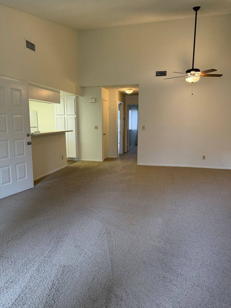Apartment for rent at 930 N Sloan, Las Vegas, NV 89110