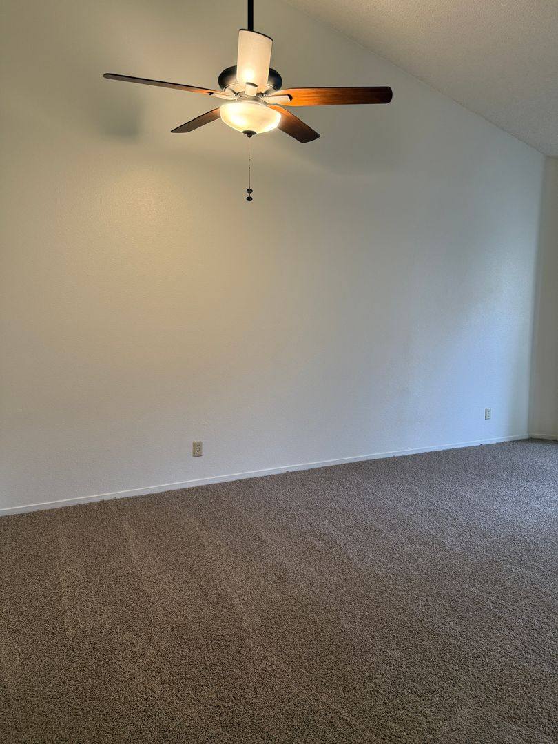 Apartment for rent at 930 N Sloan, Las Vegas, NV 89110
