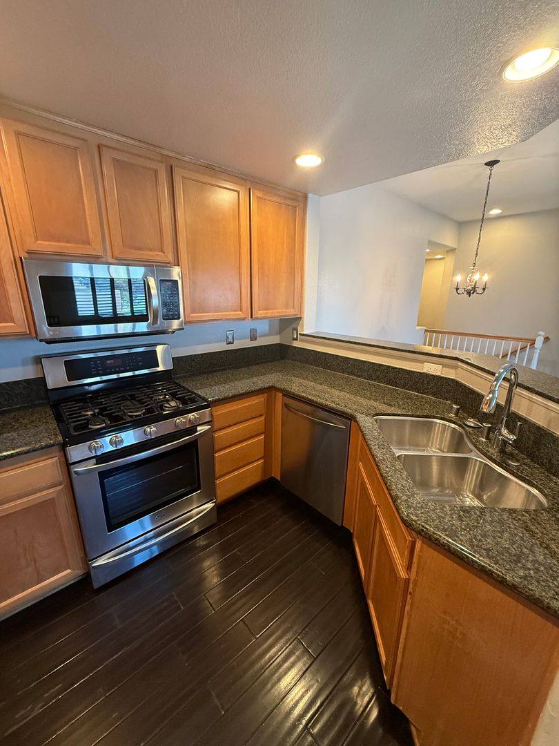 Townhouse for rent at 795 Caminito Valiente, Chula Vista, CA 91911