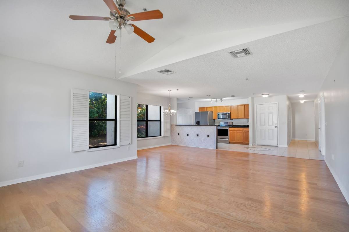 Condo for rent at 550 Via Del Oro Dr, Altamonte Springs, FL 32714