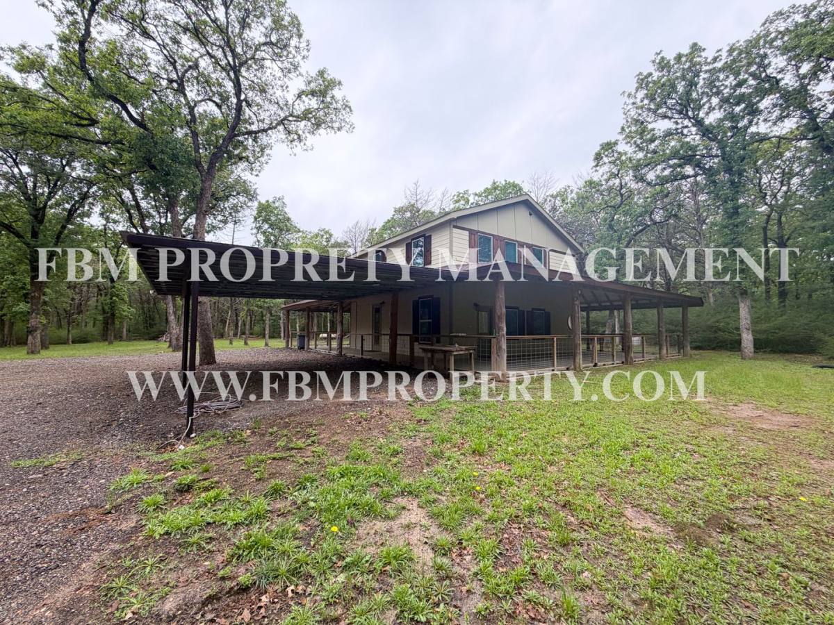 House for rent at 338 Post Oak Dr, Corsicana, TX 75110