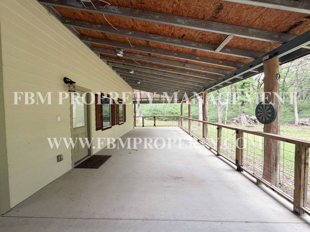House for rent at 338 Post Oak Dr, Corsicana, TX 75110