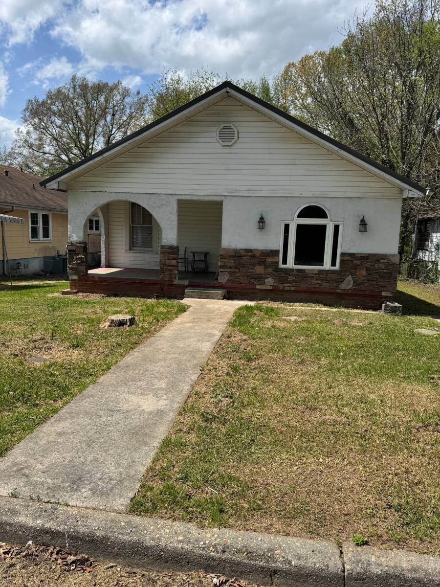 House for rent at 2508 Gurnee St, Oxford, AL 36203