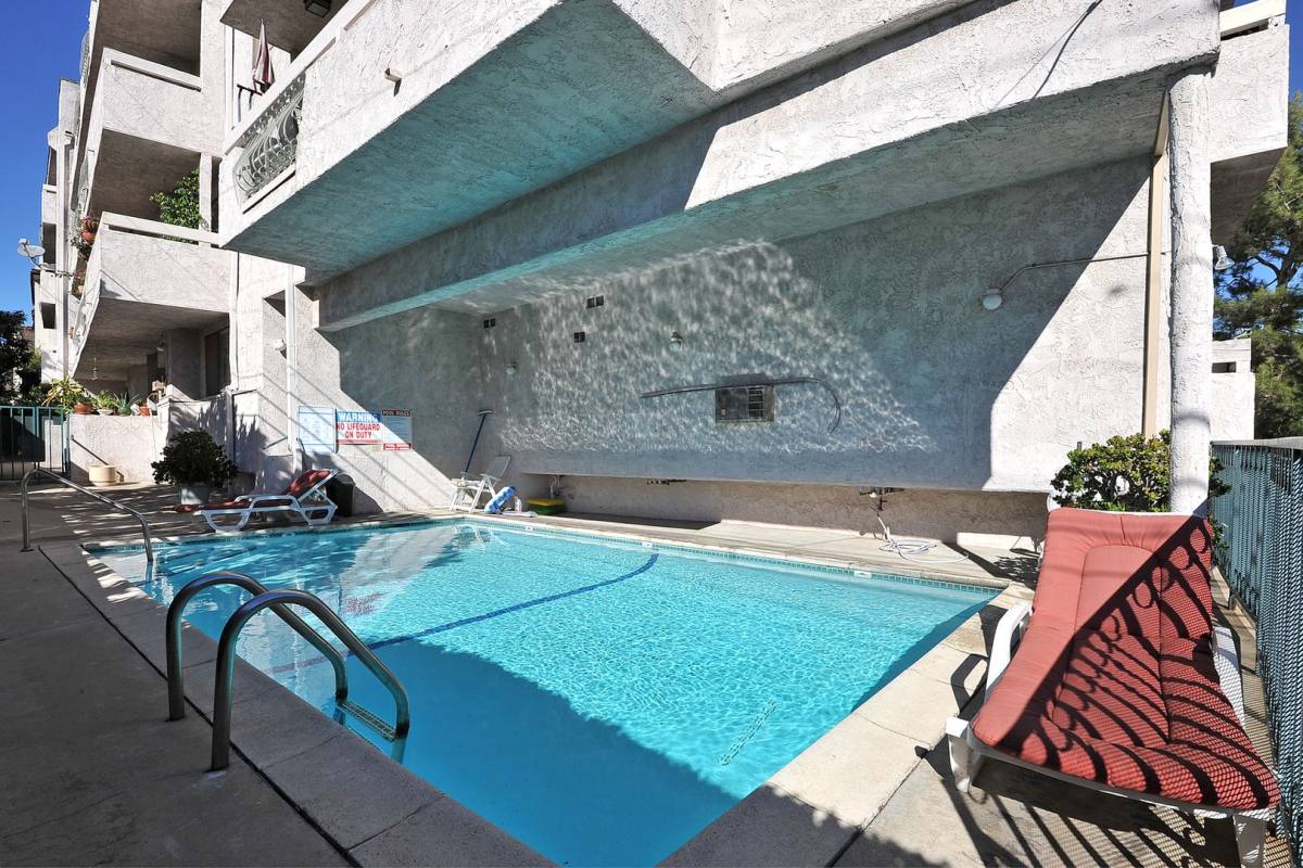 Apartment for rent at 1293 S Beverly Glen Blvd, Los Angeles, CA 90024