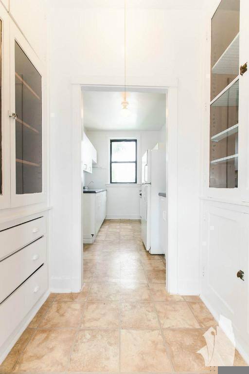 Apartment for rent at 2426 N Sawyer Ave #1W, Chicago, IL 60647
