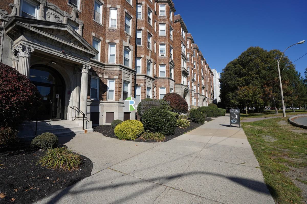 Apartment for rent at 1175 Boylston St #36, Boston, MA 02215