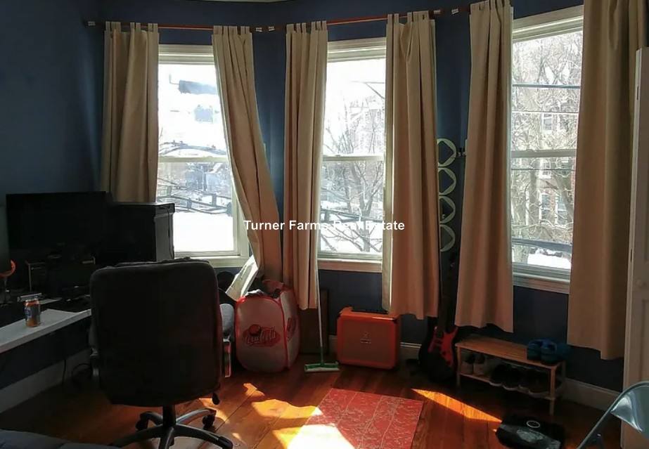 Apartment for rent at 84 Line St #2, Somerville, MA 02143