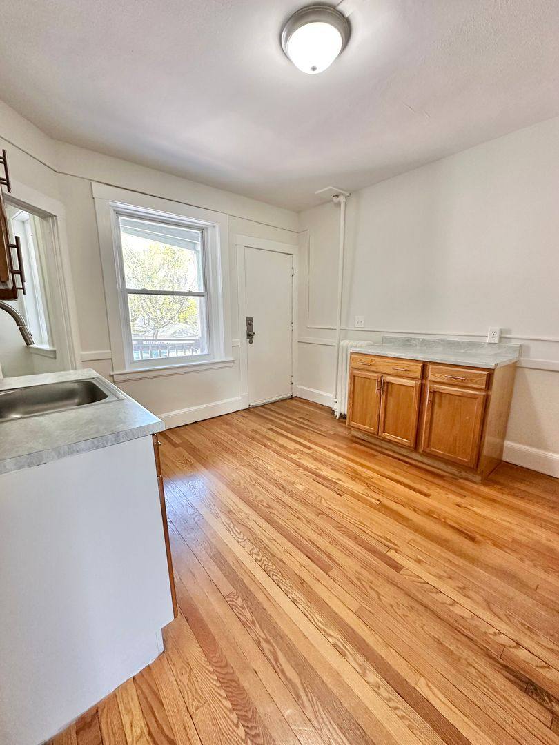 Apartment for rent at 90 Monroe St, New Britain, CT 06051