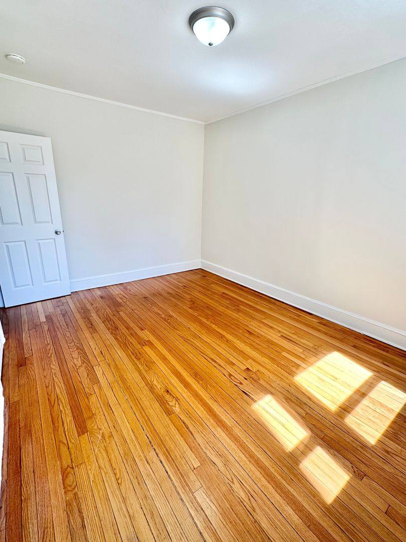 Apartment for rent at 90 Monroe St, New Britain, CT 06051