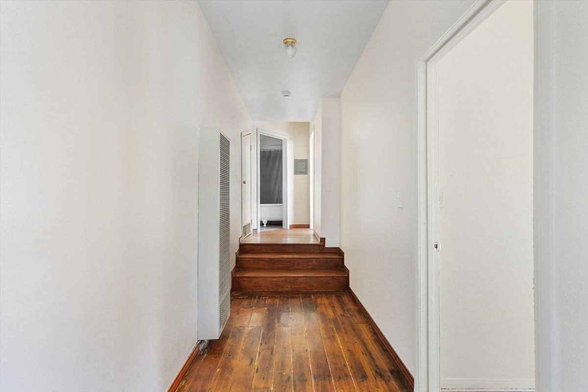 Apartment for rent at 1431 Linden St, Oakland, CA 94607