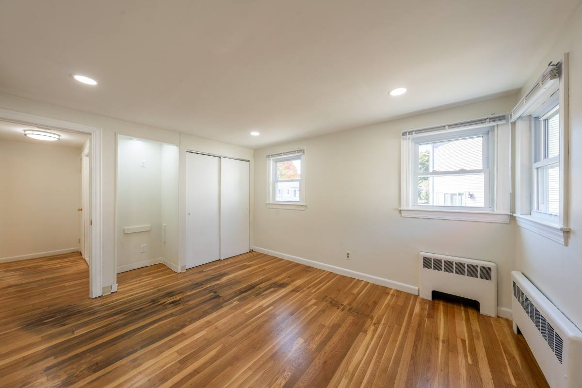 Apartment for rent at 170 Seminole Ave, Waltham, MA 02451