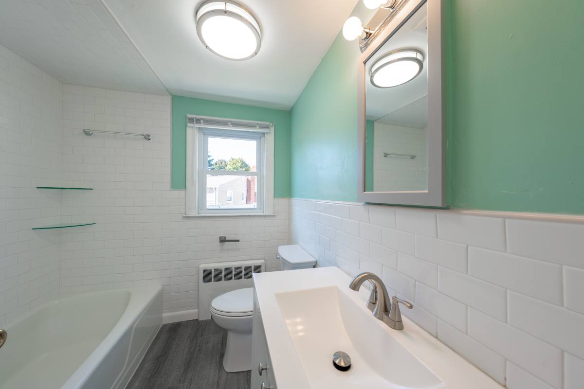 Apartment for rent at 170 Seminole Ave, Waltham, MA 02451