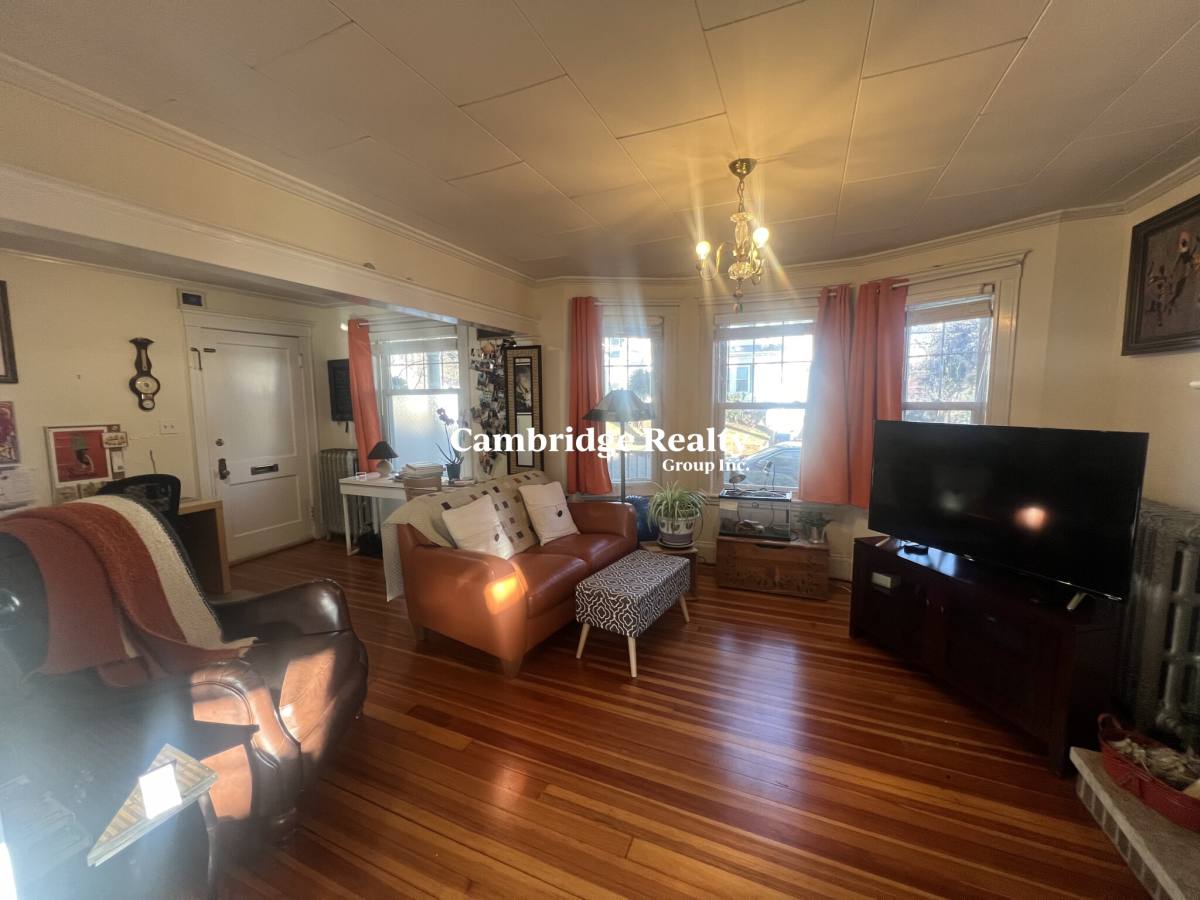 House for rent at 10 Townsend Rd #1T, Belmont, MA 02478