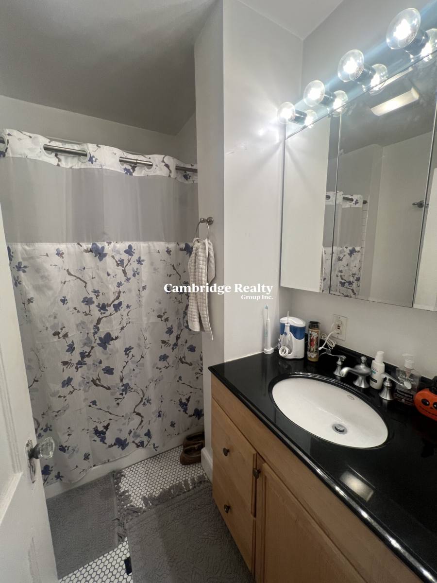 House for rent at 10 Townsend Rd #1T, Belmont, MA 02478